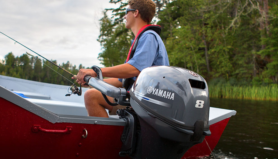 How much does a 9.9 hp outboard motor weigh?