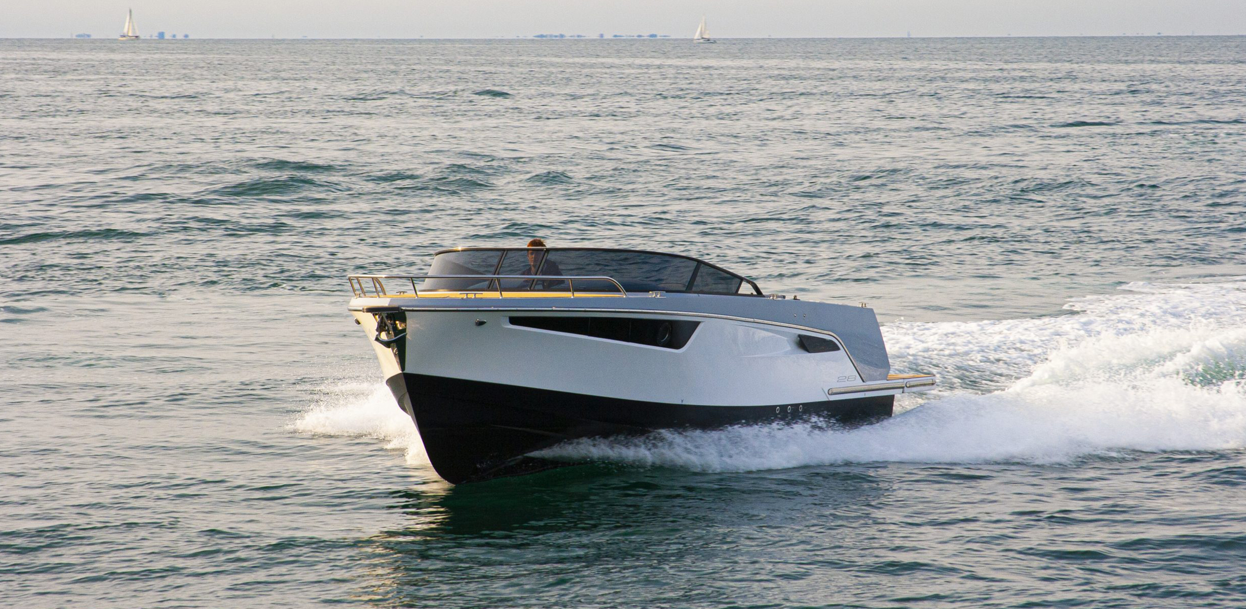 Alfastreet_Marine_electric_boat_usa_dealer_nauticalventures.com_05